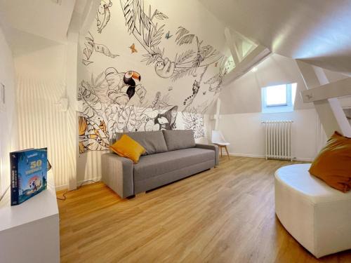 Noyers-sur-Cher House | Gîte tout confort pour 6-8 pers, cœur de village, parking privé, jardin clos, proche ZooParc de Beauval - FR-1-491-344
