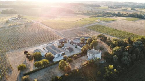 Thenac Bed & Breakfast | Gîtes du Château de Panisseau