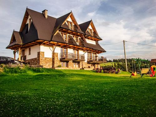 Bialy Dunajec House | Góralski Przystanek dom dla max 17 osób z sauną i balią z funkcją jacuzzi