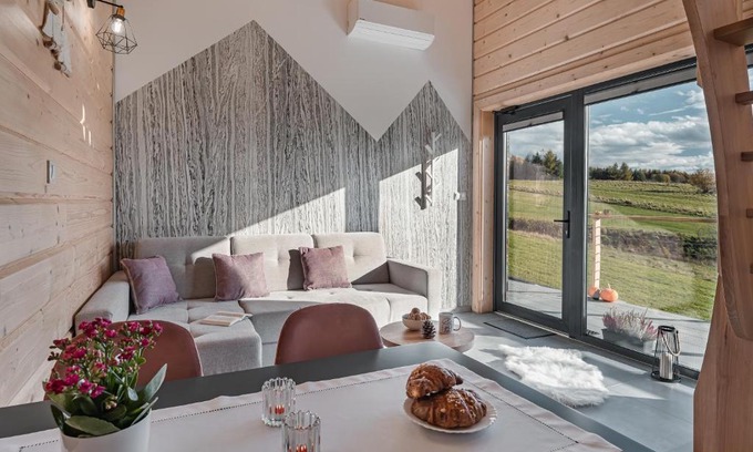 Czorsztyn Ski Chalet | Górski Horyzont - domki nad jeziorem z widokiem na Tatry