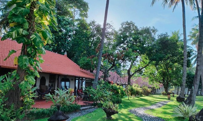 Tejakula Hotel | Gaia-Oasis Beach Resort