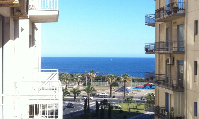 Picanello-Ognina-Barriera-Canalicchio Apartment | Galatea, downtown with sea view