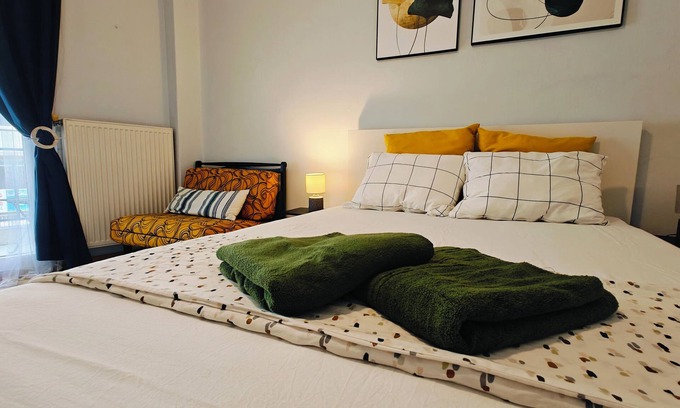 Thessaloniki Apartment | GaLaZiO - 2 BR apartment!