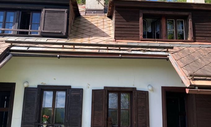 Lenora Cottage | Gallys Mounting Cottage Pod Boubinem with WiFi