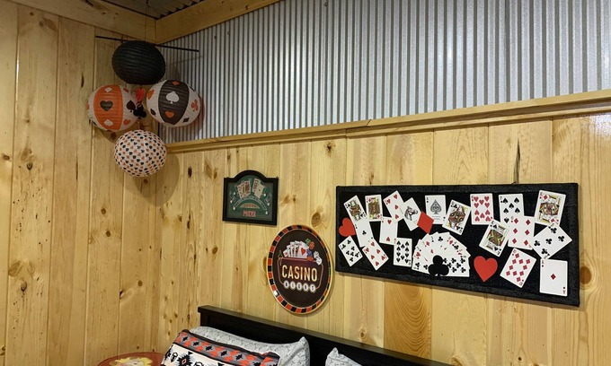 Cache Cabin | Gambling Buffalo Cabin near Casinos and Wichita Mountains Cache Medicine Park