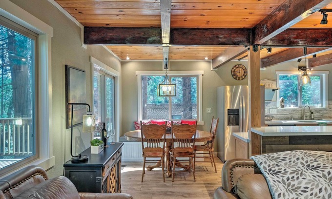 Arnold Cabin | Game Room & Deck: ‘Oso Cozy Cabin’ in Arnold!