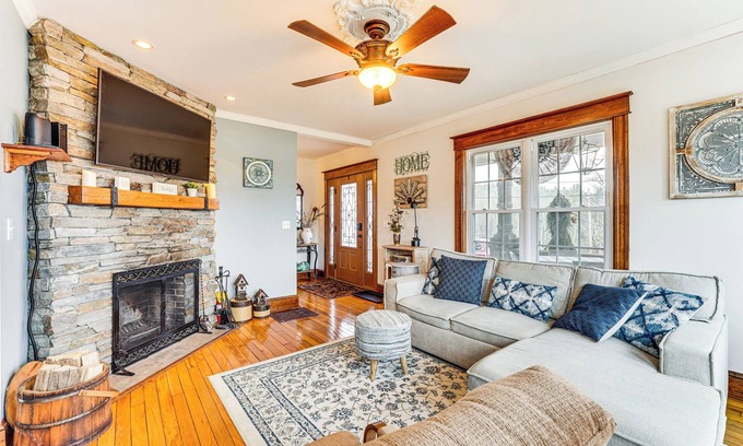 Sparrow Bush House | Game Room, Yard & Fire Pit: Spacious Catskills Gem