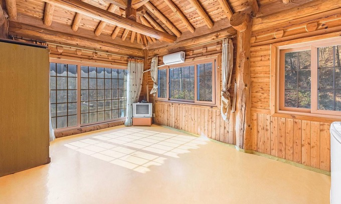 Seorak House | Gapyeong Dolgungpensyeon&kaempingjang
