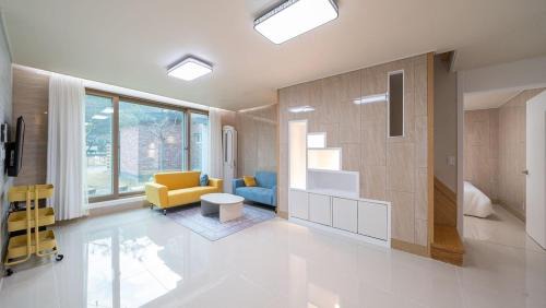 Gapyeong Villa | Gapyeong Refresh Pension Spa, Private House