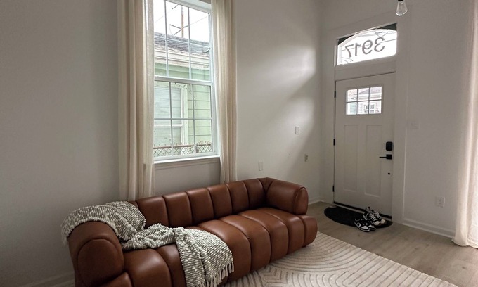 East Riverside House | Garden District Hive in New Orleans with AC, WiFi