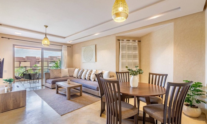 Menara Apartment | Garden & pool view - 3 rooms 10min to town center