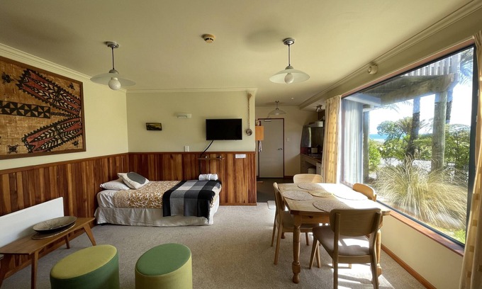 Punakaiki Apartment | Garden view spacious ground floor apartment