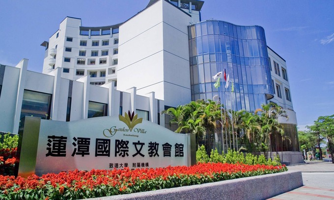 Zuoying District Hotel | Garden Villa