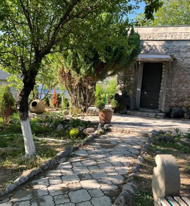 Garni Villa | Gardeni Small
