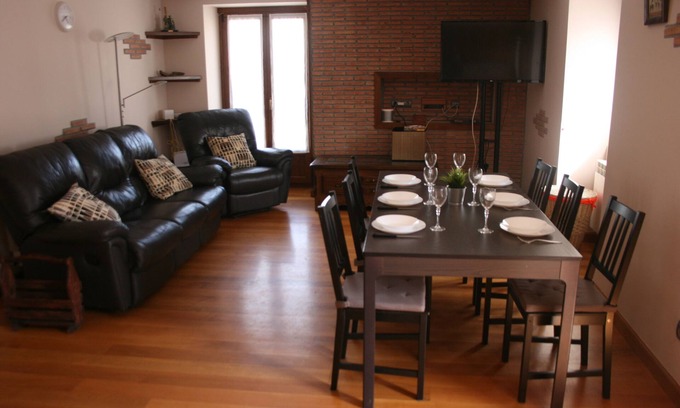 Ezkurra Apartment | Gartzinea, beautiful and spacious rural house in Ezkurra, north of Navarra