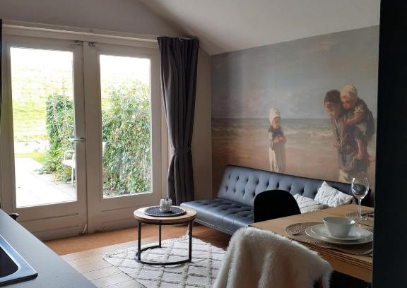 Anjum Apartment | Gastenverblijf By ús thús