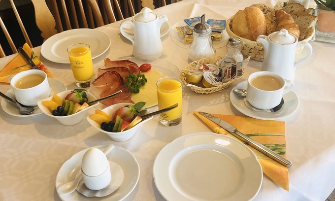 Eichstetten am Kaiserstuhl Hotel | Gasthof Rebland