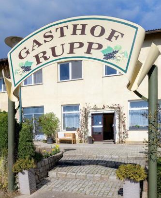 Enzersdorf an der Fischa House | Gasthof Rupp