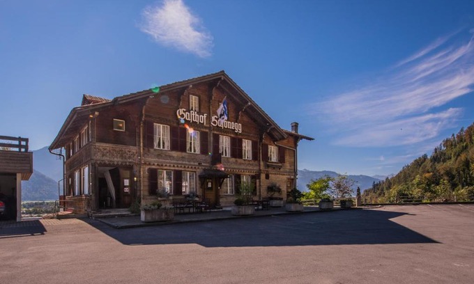 Goldswil Hotel | Gasthof Schoenegg B&B