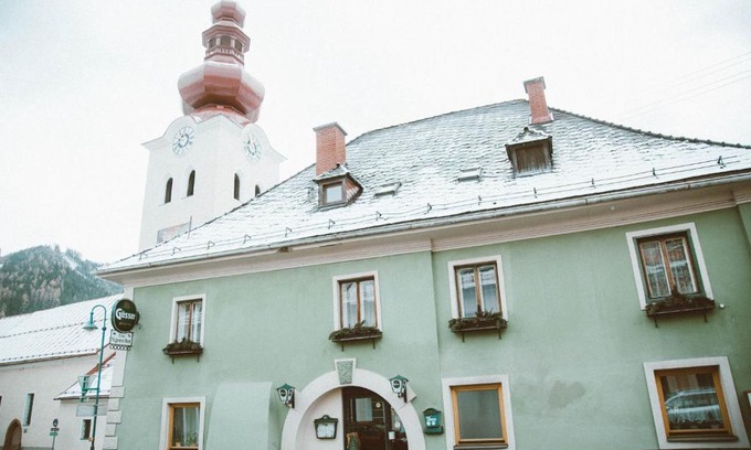 Oberzeiring Hotel | Gasthof Zum Grünen Specht