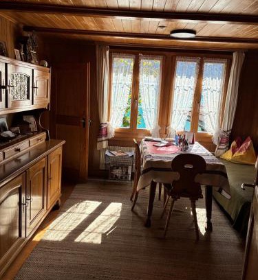 Niederried bei Interlaken Apartment | Gemütliche und rustikale Ferienwohnung