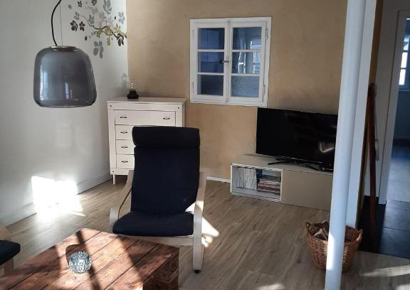 Stetten Apartment | Gemütlichkeit über der Weinrebe- 3Zi. Zi. Fewo.