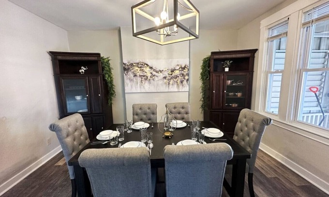 Brentwood House | Gem house in the Pittsburgh suburbs