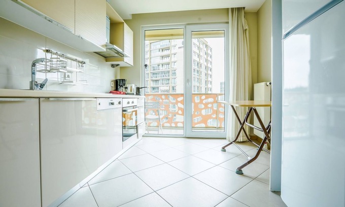 Pendik District Apartment | Gem of Tuzla: Modern and Cozy Flat w Balcony