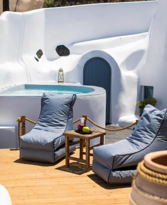Finikia Villa | Gemini Cave