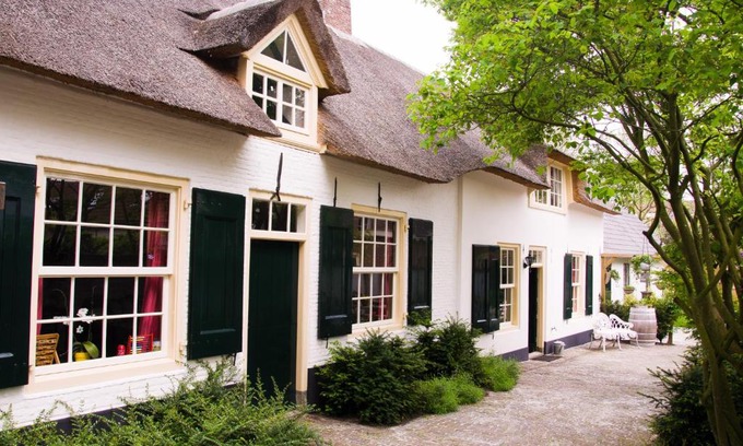 Municipality of Voorschoten Bed & Breakfast | Genesis Voorschoten