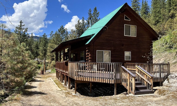 Garden Valley Cabin | Geothermal pools and hot tub make this off-grid getaway pure joy!
