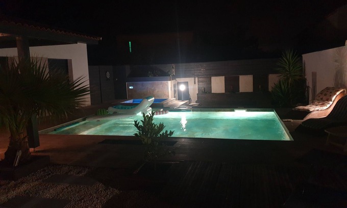 Gigean Villa | Gigean : modern villa with swimming pool for 6 people