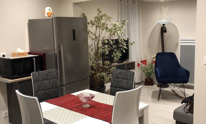 Chatillon-Coligny Apartment | Gijansèle Furnished accomodation