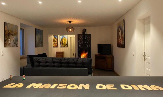 Saint-Christophe-la-Grotte House | Gite bien-être hammam et jacuzzi ,sauna