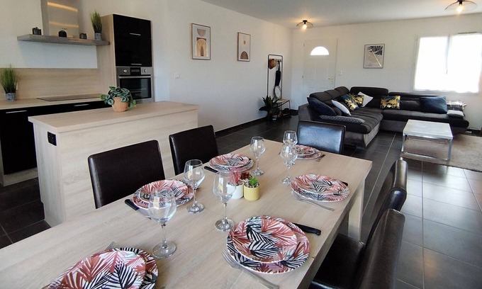 Bourges Cottage | Gite Bourges, 2 bedrooms, 6 persons