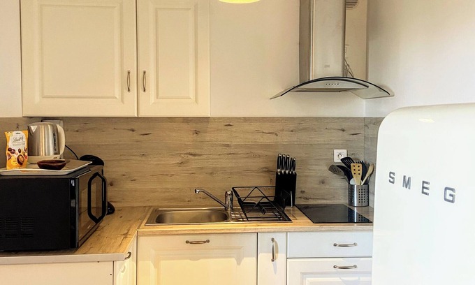 Oloron-Sainte-Marie Apartment | Gîte d'Aspe, cosy apartment in the heart of the Sainte Croix district
