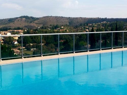 Joyeuse House | gite dans une maison en rez-de-chaussée avec piscine