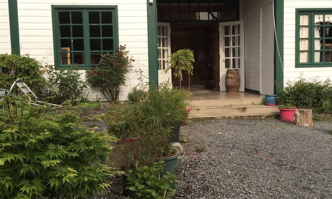 Conde-sur-lʼEscaut Apartment | gîte de l'Hermitage (the annex), Mauritius and