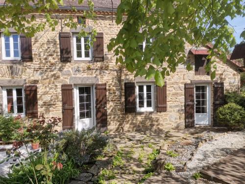 Saint-Remy-de-Blot House | Gite des Cotes de Sioule