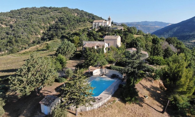 Aiglun Other | Gîte for 4-6 people in a charming private hamlet with panoramic views and a pool