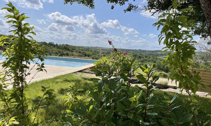 Saint-Pantaleon House | Gite for 4 people with private swimming pool and magnificent view