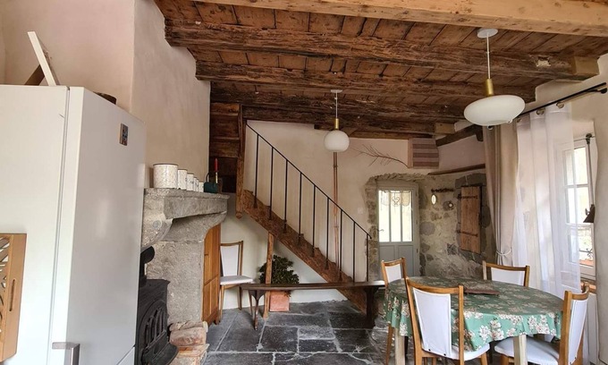 Montaigut-le-Blanc House | Gîte la maisonnette in the heart of Auvergne