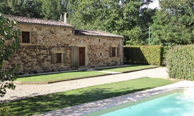 Biron Cottage | Gite le Mounard 2 Biron - 4 Personnes Piscine Privée Chauffée