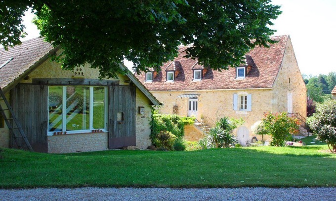 Rouffilhac Cottage | Gite "Le Pigeonnier avec piscine" between Sarlat and Rocamadour in Quercy Périgord