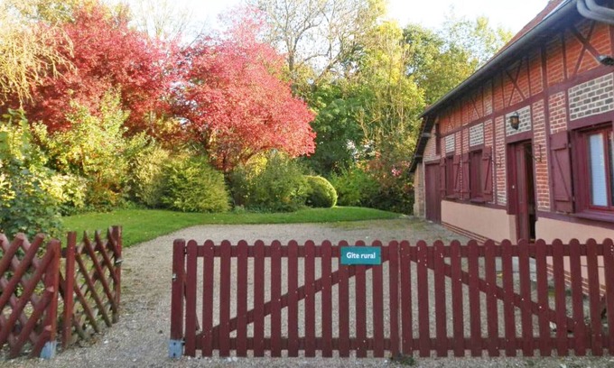 Mesnieres-en-Bray House | Gite Mesnières-en-Bray, 3 bedrooms, 6 persons
