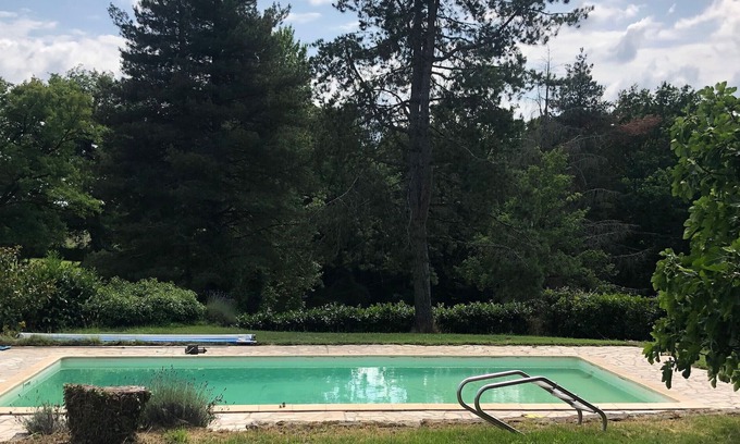 Nuret-le-Ferron House | Gite Nuret-le-Ferron, 6 bedrooms, 14 persons