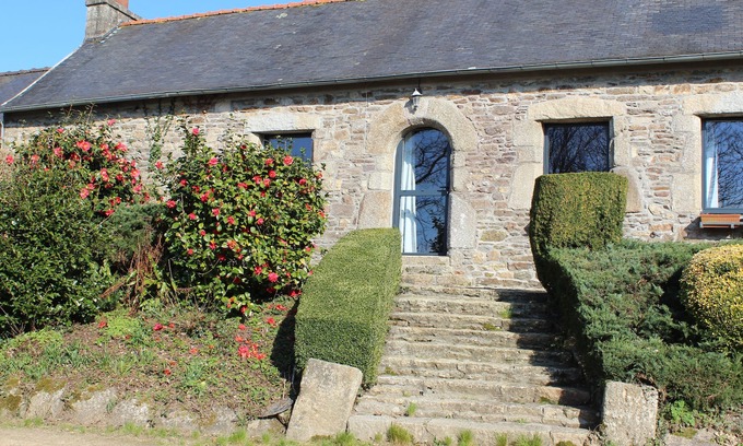 Plouegat-Moysan House | Gite of character in Britanny, peace and comfort, park, restaurant, sea 15km