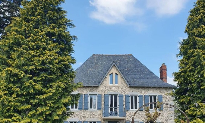 Rieupeyroux House | Gite Rieupeyroux, 4 bedrooms, 8 persons