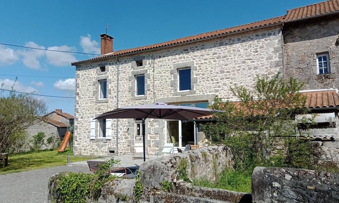 Saint-Estephe Cottage | Gite Saint-Estèphe, 3 bedrooms, 6 persons