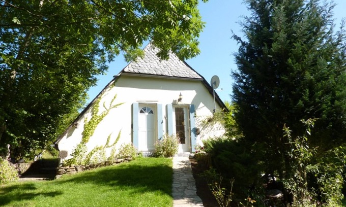 Saint-Paul-de-Salers Cottage | Gite Saint-Paul-de-Salers, 2 bedrooms, 4 persons